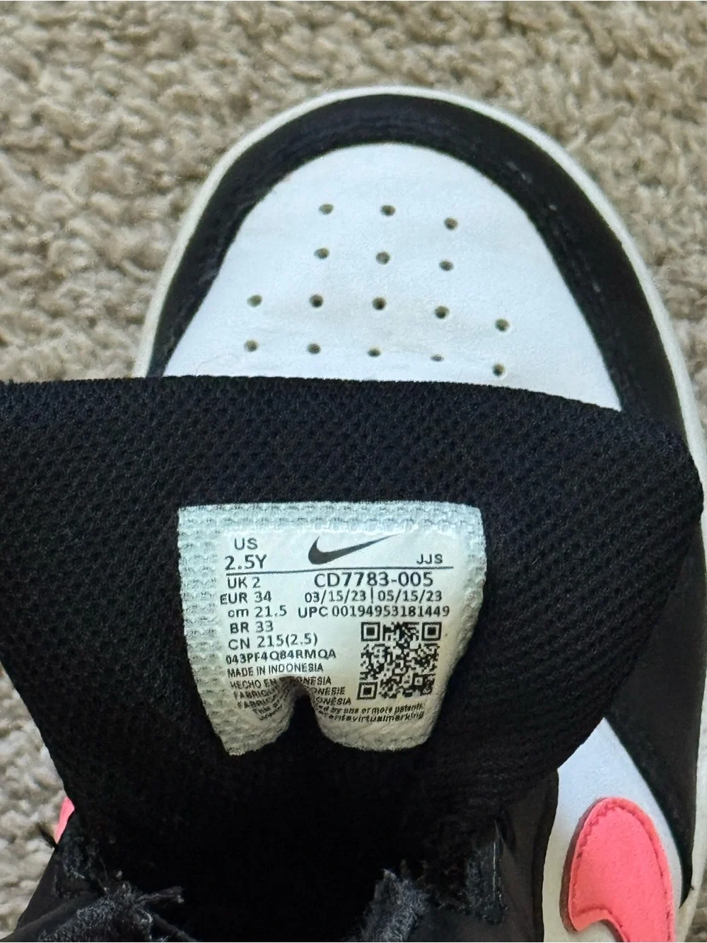 Nike Court Borough Mid 2